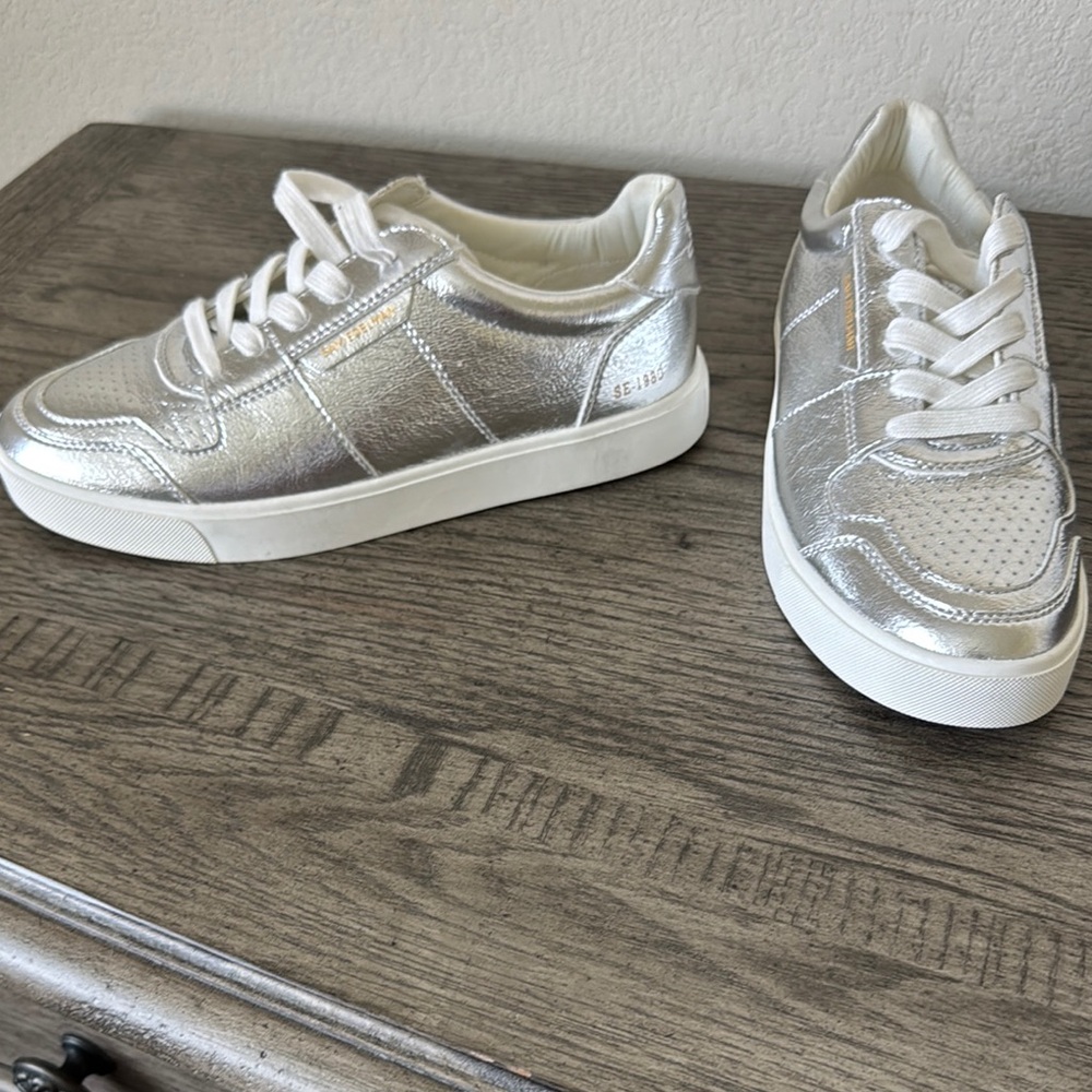 Sam Edelman Metallic Silver Sneakers NWOT